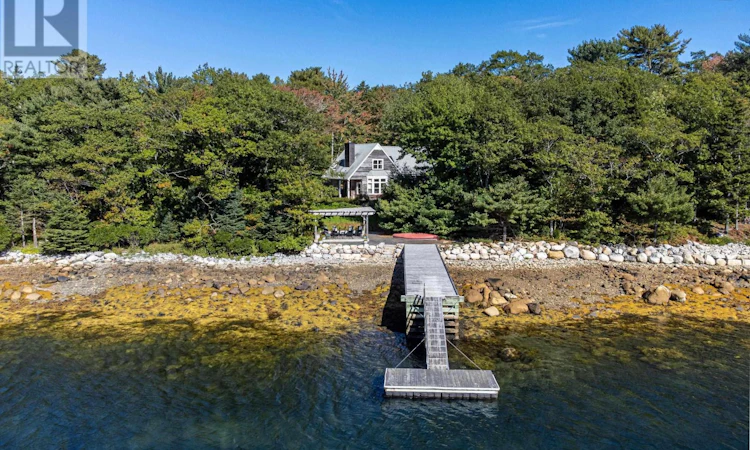 169 Swallow Point Road