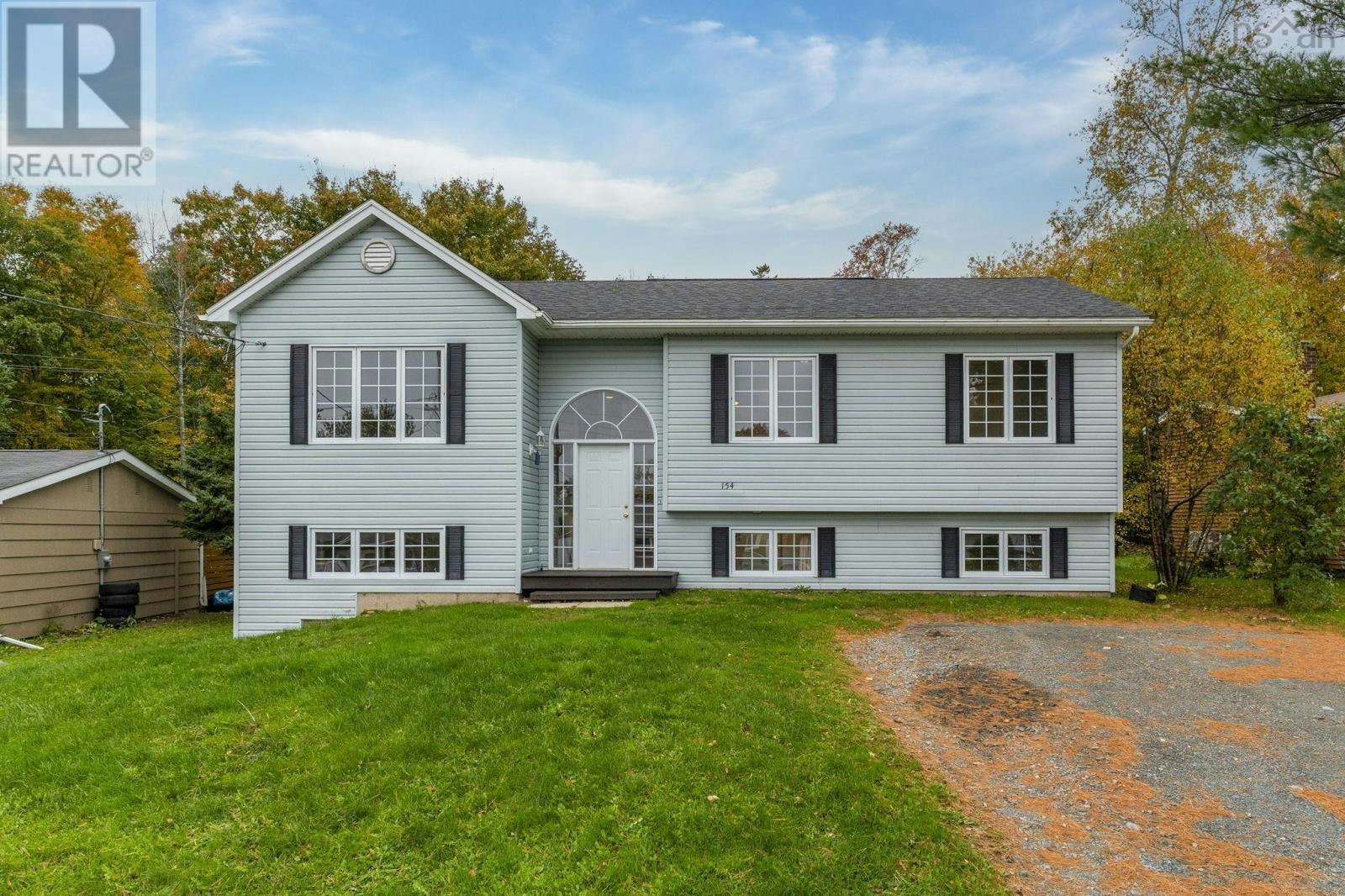 154 Miller Lake Road, Fall River, NS, B2T 1J5