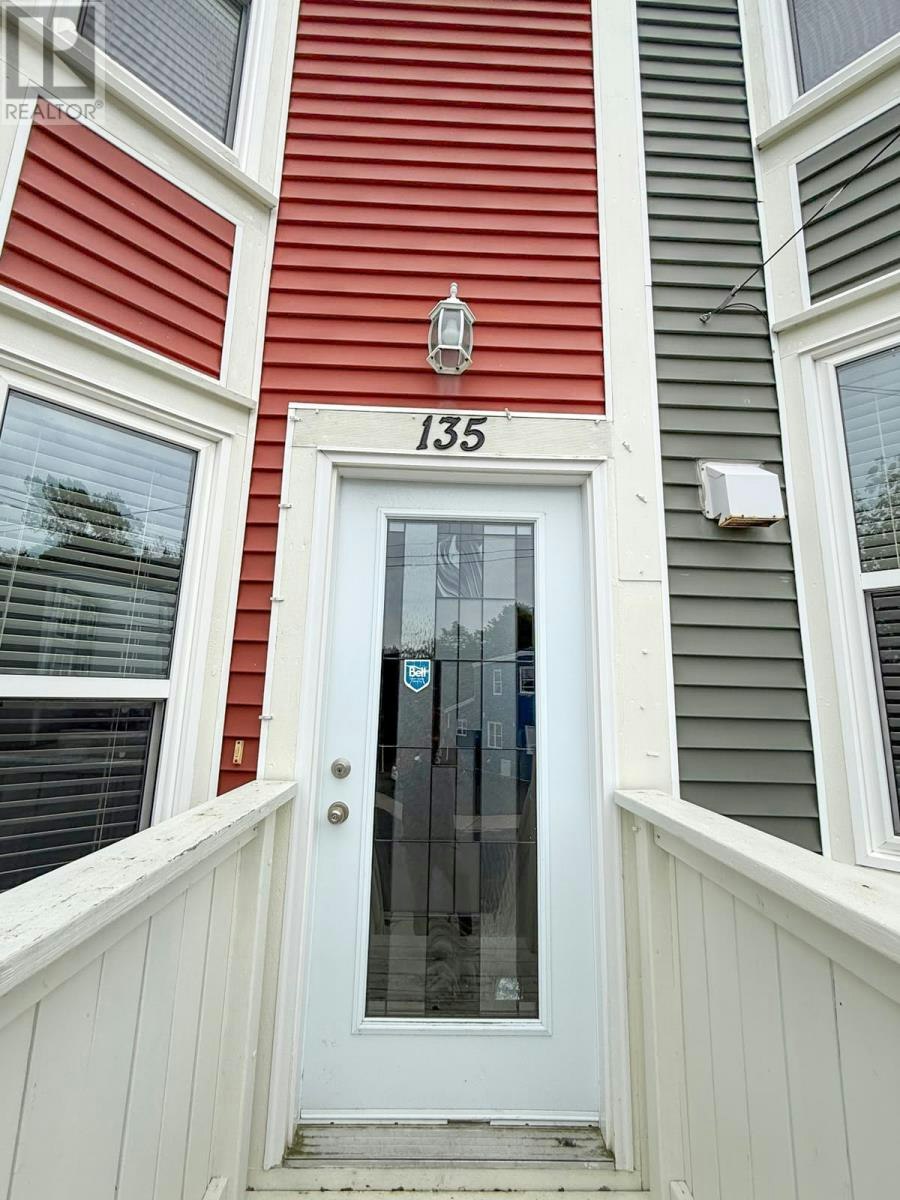 135 Casey Street, St Johns, NL, A1C 4X9 - 2