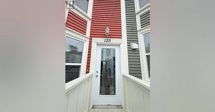 135 Casey Street, St Johns, NL, A1C 4X9 - 2