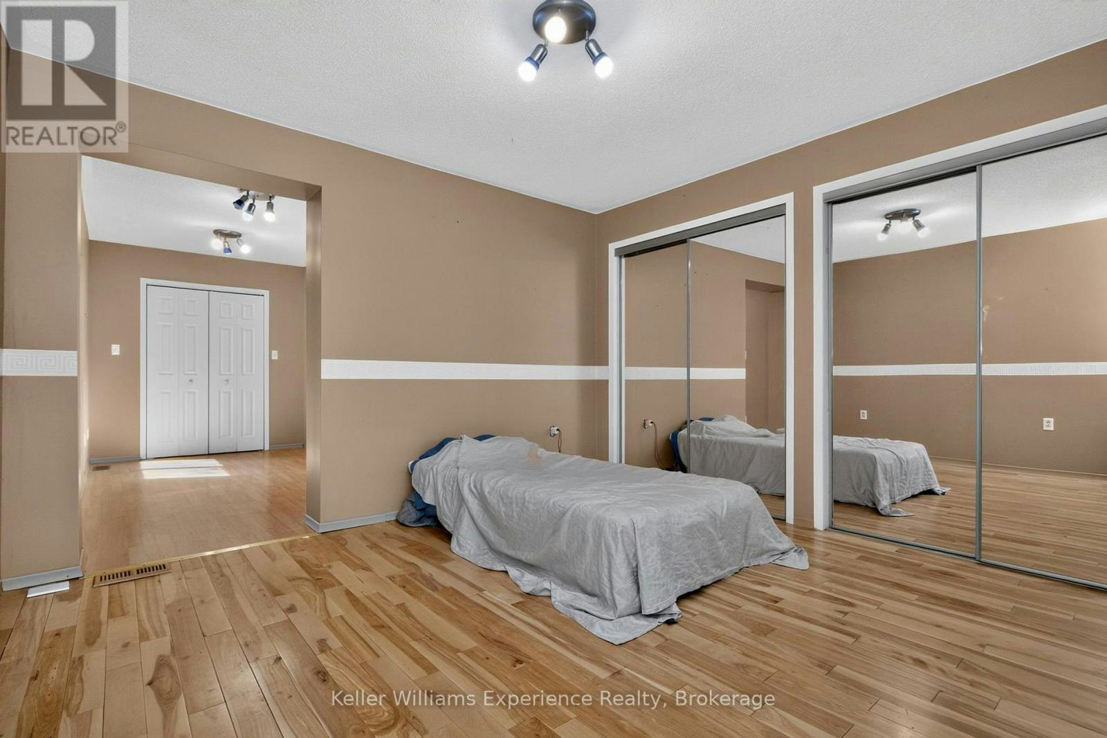900 Champlain Road, Tiny, ON, L9M 0E3 - 36