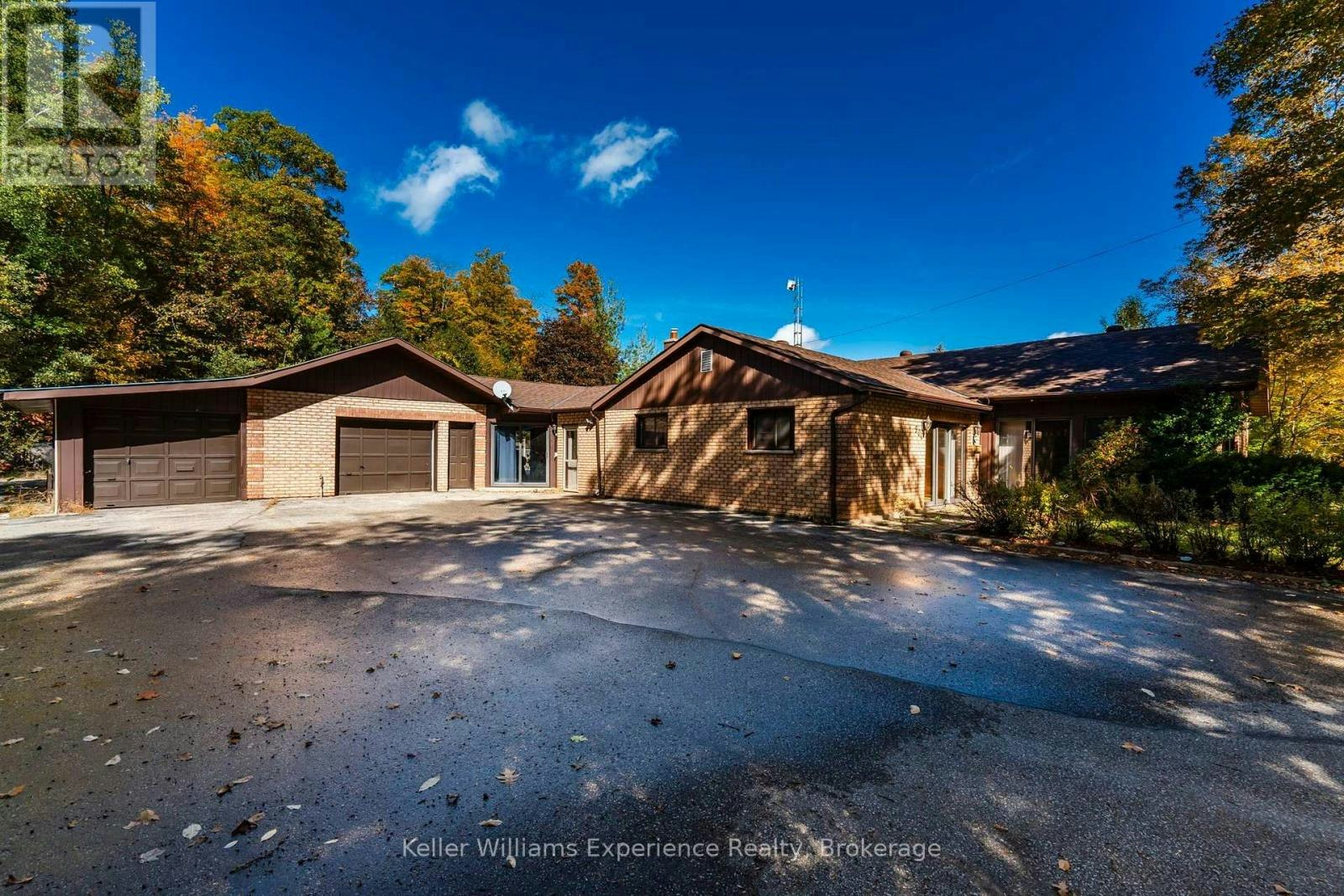 900 Champlain Road, Tiny, ON, L9M 0E3