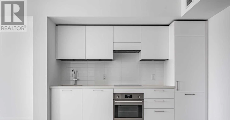 420-33 Frederick Todd Way, Toronto, ON, M4G 0C9