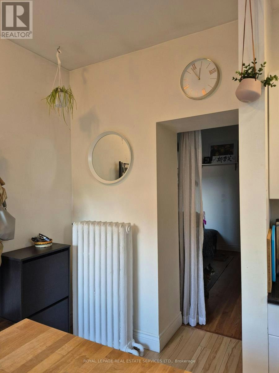 MAIN FLOOR-804 Bloor Street W, Toronto, ON, M6G 1L9 - 8