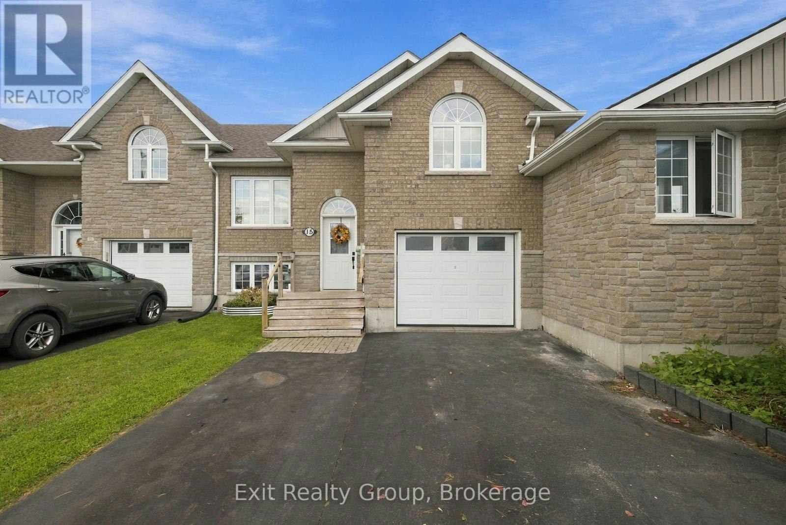 15 Evergreen Court, Belleville, ON, K8N 0A1