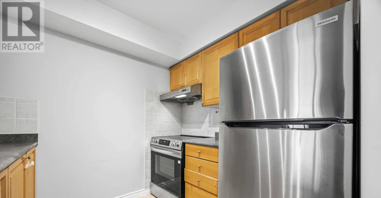 330-18 Mondeo Drive, Toronto, ON, M1P 5C8 - 17