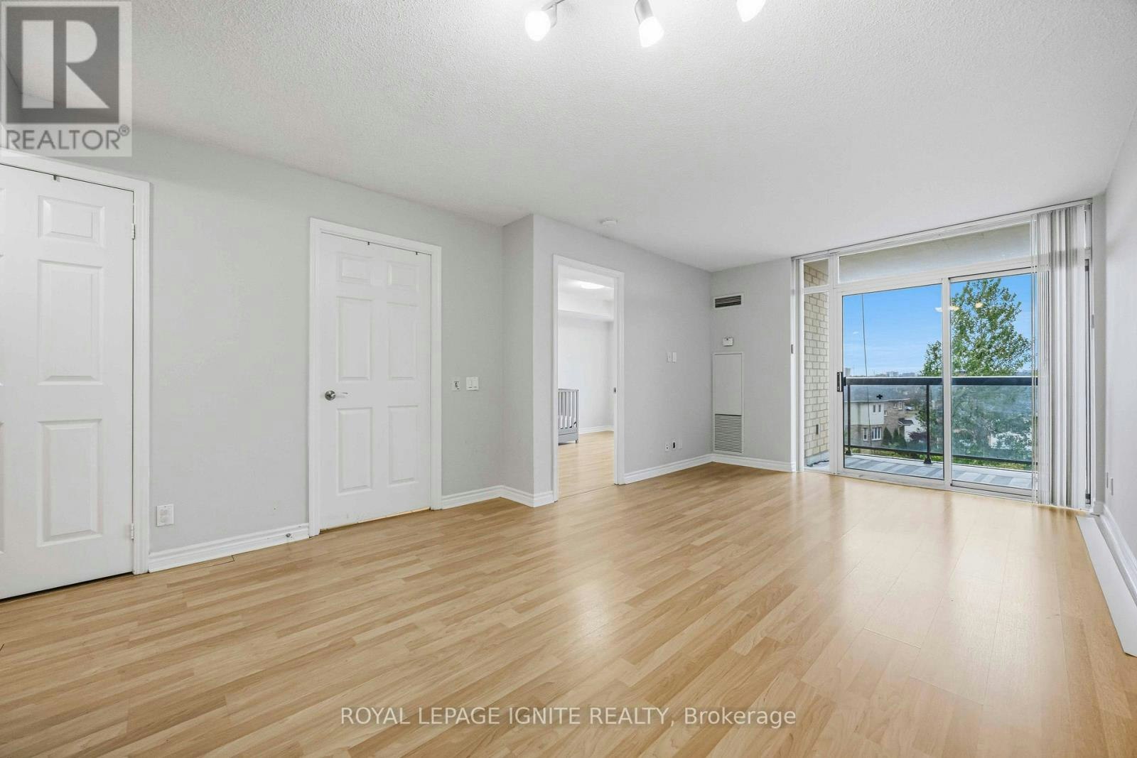 330-18 Mondeo Drive, Toronto, ON, M1P 5C8 - 13