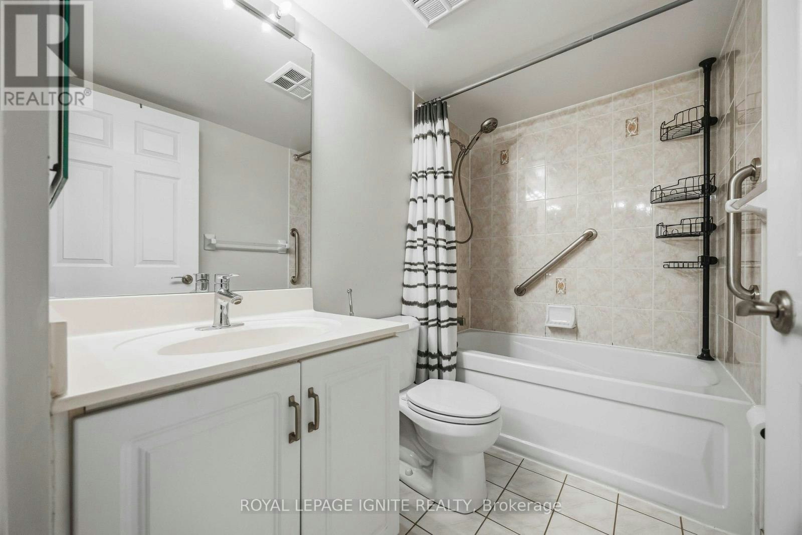330-18 Mondeo Drive, Toronto, ON, M1P 5C8 - 18