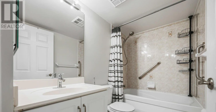 330-18 Mondeo Drive, Toronto, ON, M1P 5C8 - 18
