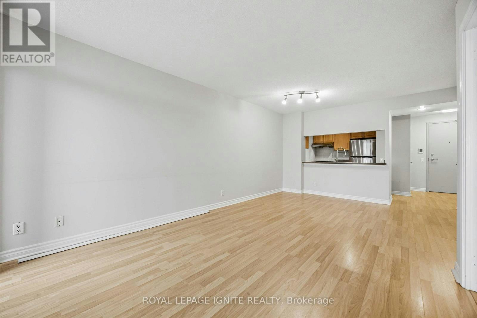 330-18 Mondeo Drive, Toronto, ON, M1P 5C8 - 15
