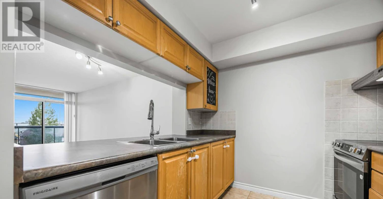 330-18 Mondeo Drive, Toronto, ON, M1P 5C8 - 16