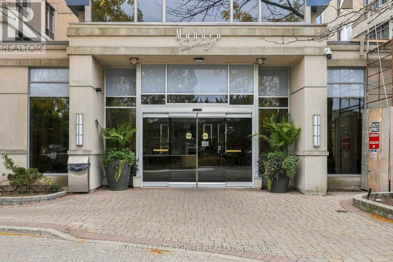 330-18 Mondeo Drive, Toronto, ON, M1P 5C8 - 3