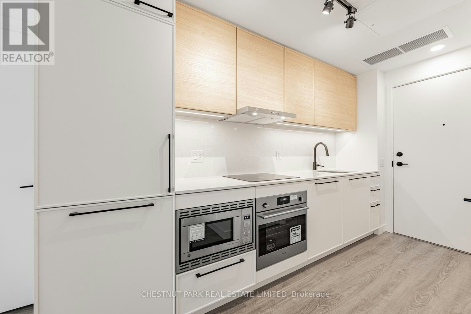 402-1050 Eastern Avenue, Toronto, ON, M4L 0B7 - 4