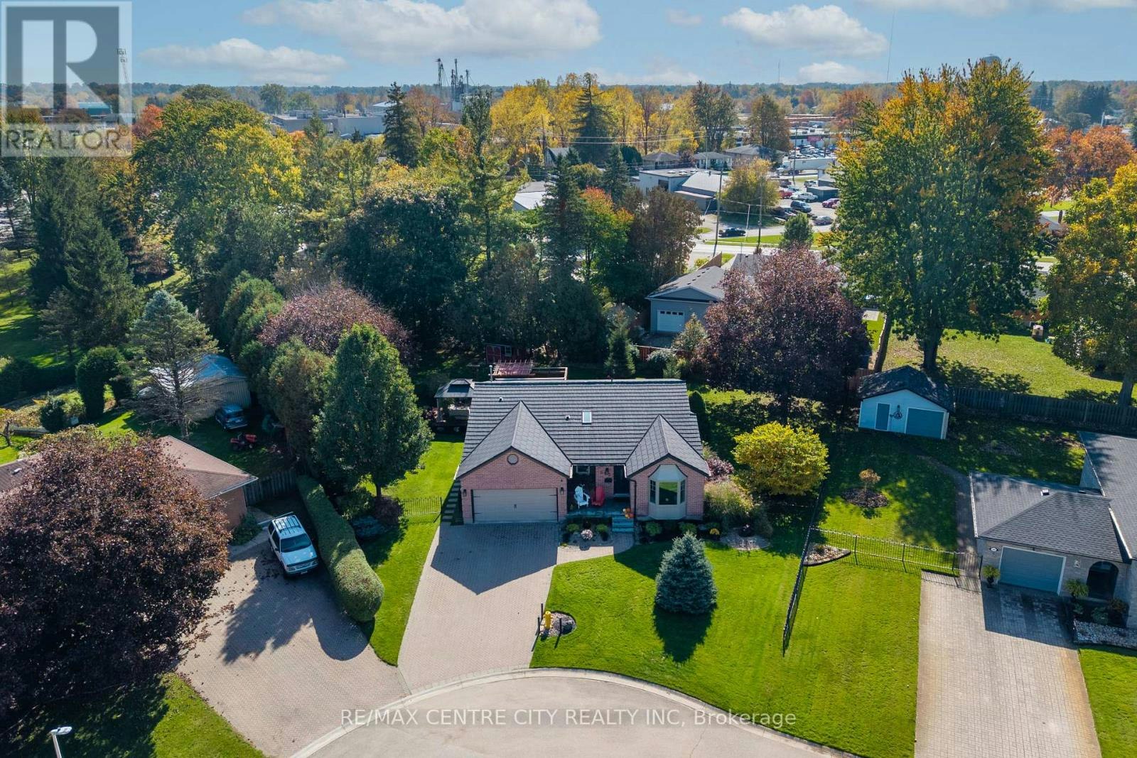 252 Mill Pond Crescent, Strathroy, ON, N7G 3R1