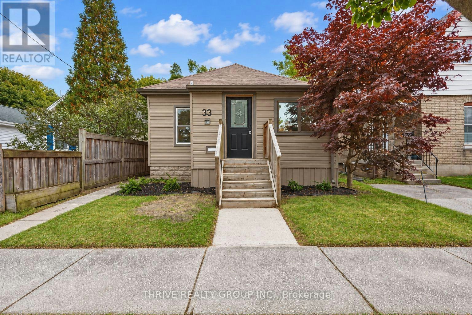 33 Glenwood Avenue E, London, ON, N5Z 2P7