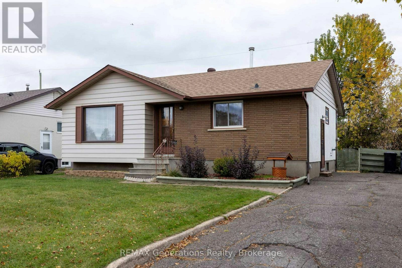 403 Churchill Drive W, Thunder Bay, ON, P7C 1V6