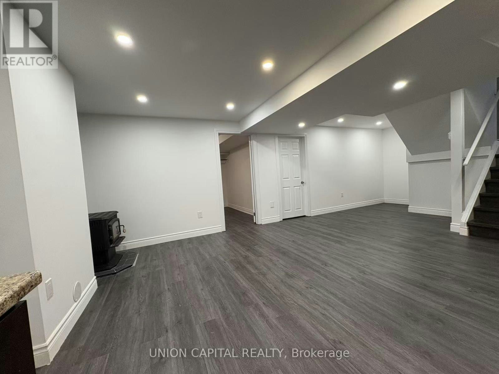 LOWER-21 Natanya Boulevard, Georgina, ON, L4P 3R6 - 3