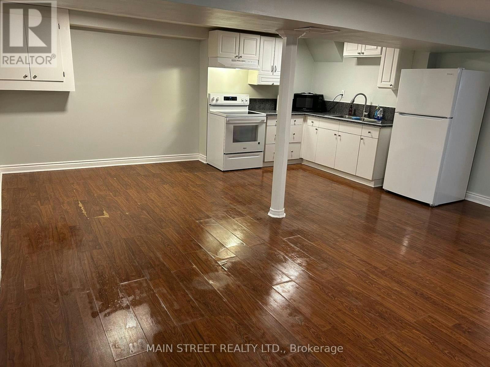 BASEMENT-204 Cherrywood Drive, Newmarket, ON, L3Y 2X8 - 4
