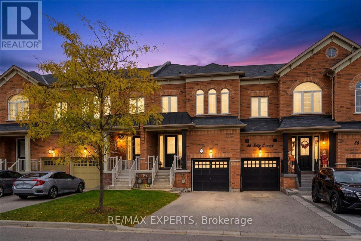 90 Selby Crescent, Bradford West Gwillimbury, ON, L3Z 0V3