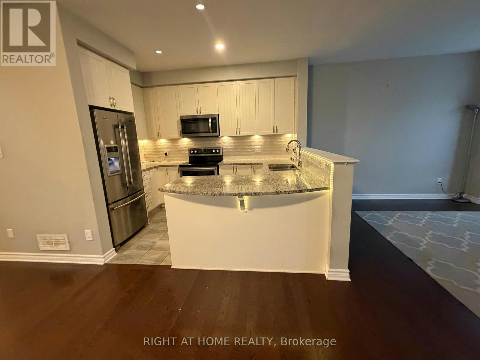 1071 Cobble Hill Drive, Ottawa, ON, K2J 0R1 - 4