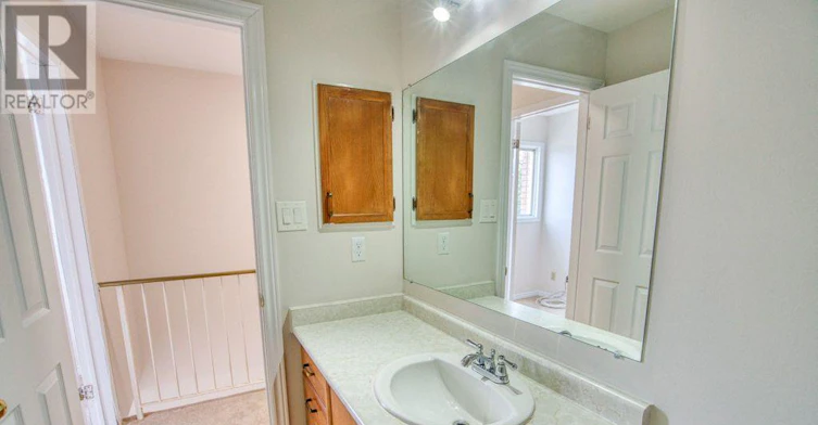 815-A Maitland Avenue, Ottawa, ON, K2A 2S2 - 36