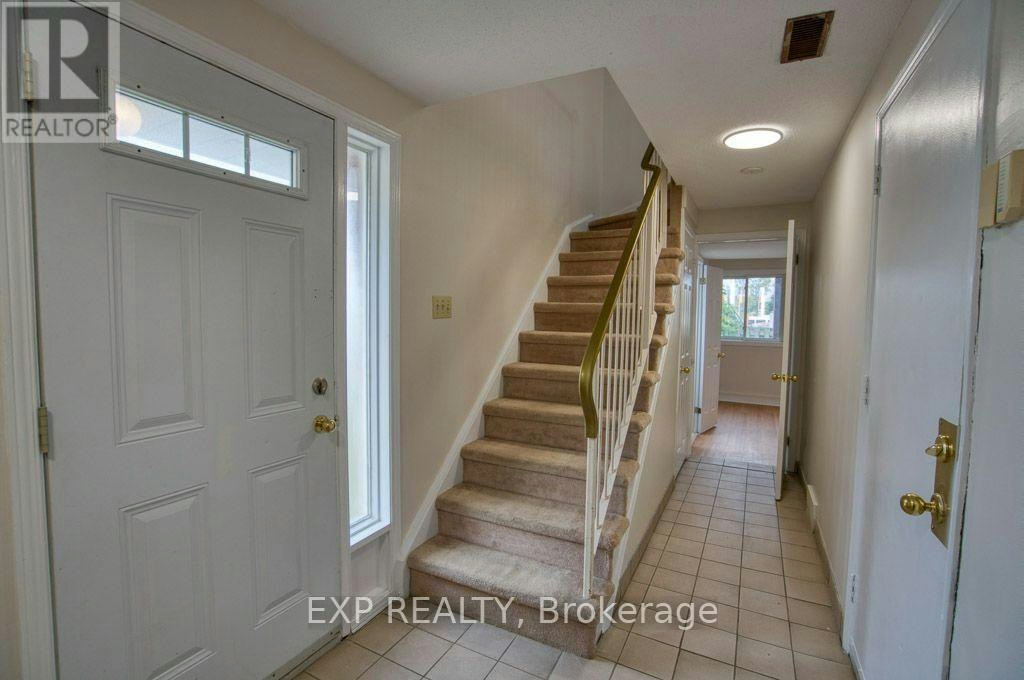 815-A Maitland Avenue, Ottawa, ON, K2A 2S2 - 4
