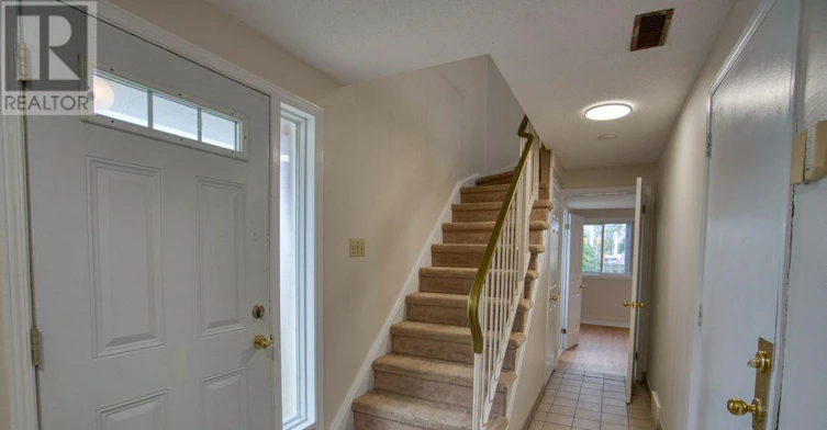 815-A Maitland Avenue, Ottawa, ON, K2A 2S2 - 4