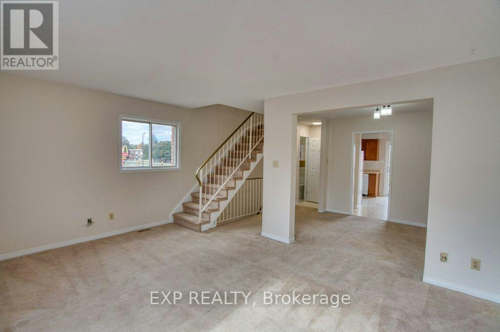 815-A Maitland Avenue, Ottawa, ON, K2A 2S2 - 16
