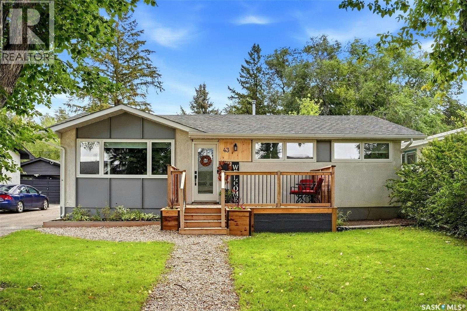 43 Richardson Crescent, Regina, SK, S4S 4J2