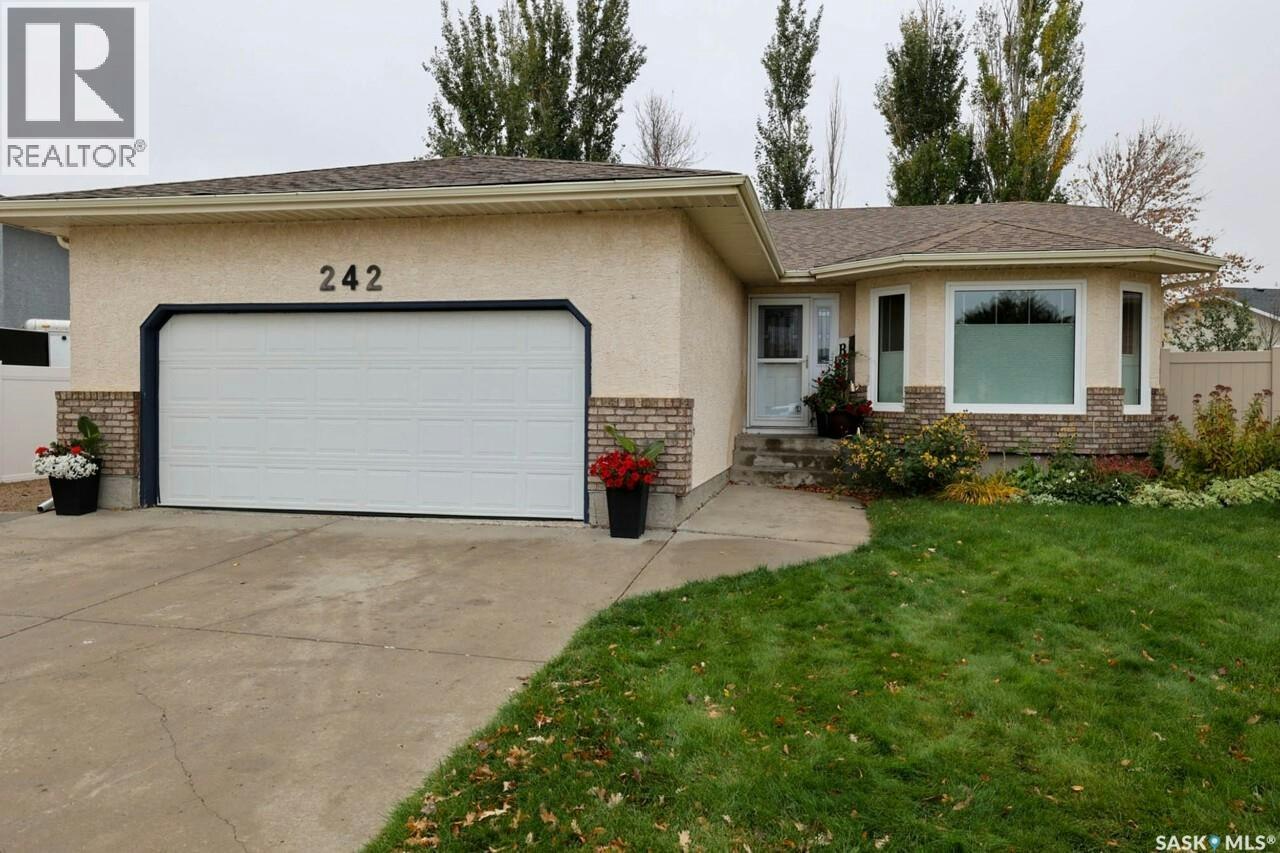 242 Par Place N, Regina, SK, S4Y 1H3