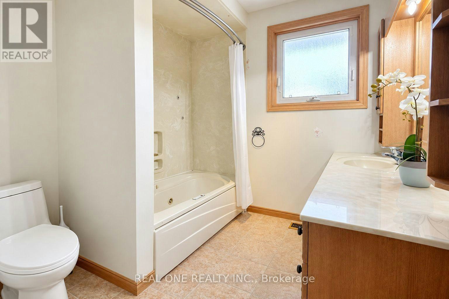 UPPER-25 Terrace Drive, Hamilton, ON, L9A 2Y5 - 16