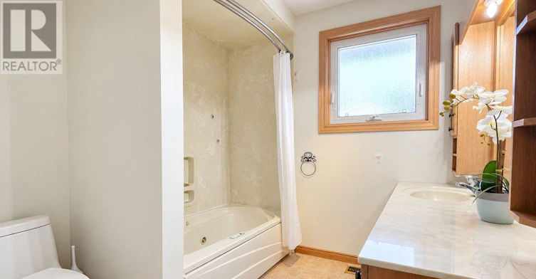 UPPER-25 Terrace Drive, Hamilton, ON, L9A 2Y5 - 16