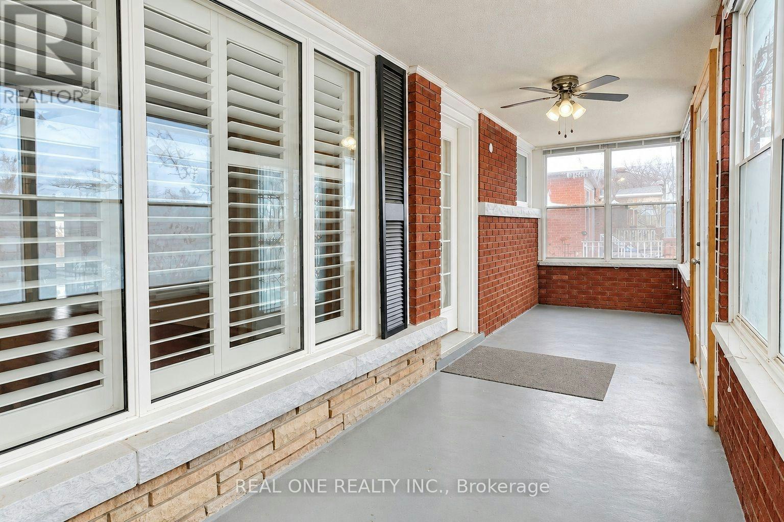 UPPER-25 Terrace Drive, Hamilton, ON, L9A 2Y5 - 3