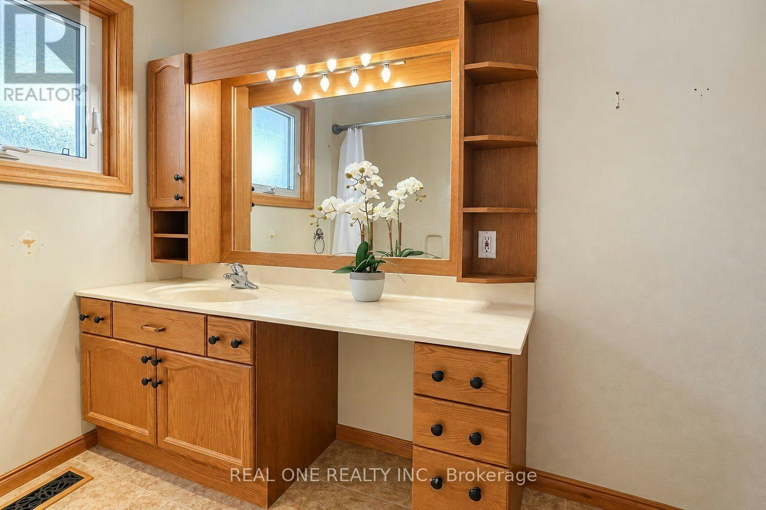 UPPER-25 Terrace Drive, Hamilton, ON, L9A 2Y5 - 17