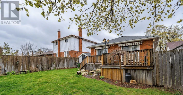 UPPER-25 Terrace Drive, Hamilton, ON, L9A 2Y5 - 25