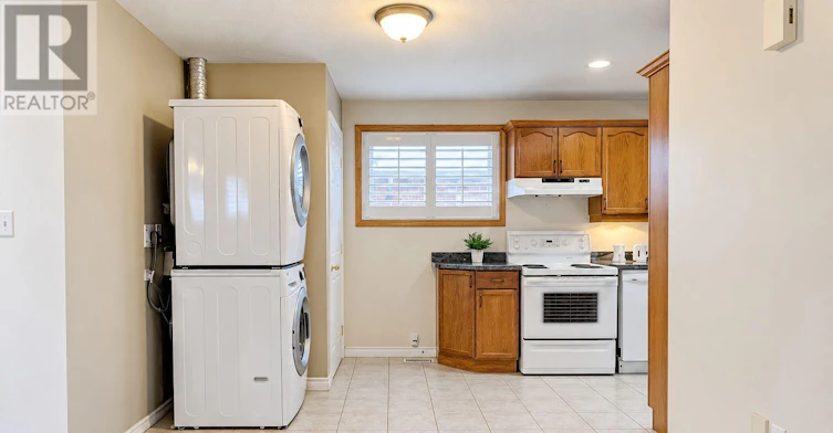 UPPER-25 Terrace Drive, Hamilton, ON, L9A 2Y5 - 8