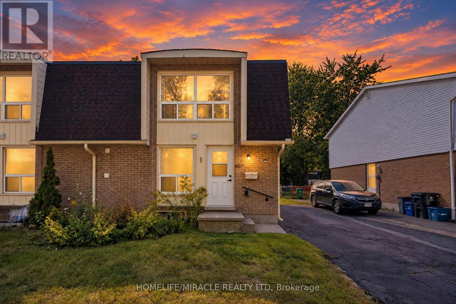 B-425 Dunvegan Drive, Waterloo, ON, N2K 2C8