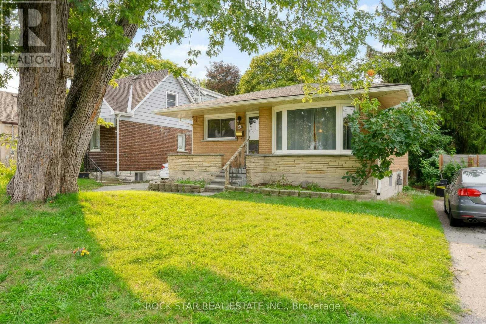 82 Franklin Street N, Kitchener, ON, N2A 1X9