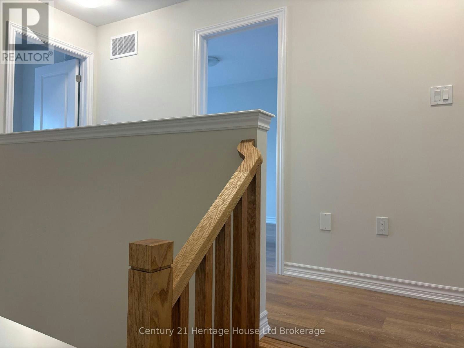 1058 Periwinkle Crescent, Woodstock, ON, N4S 7W2 - 14