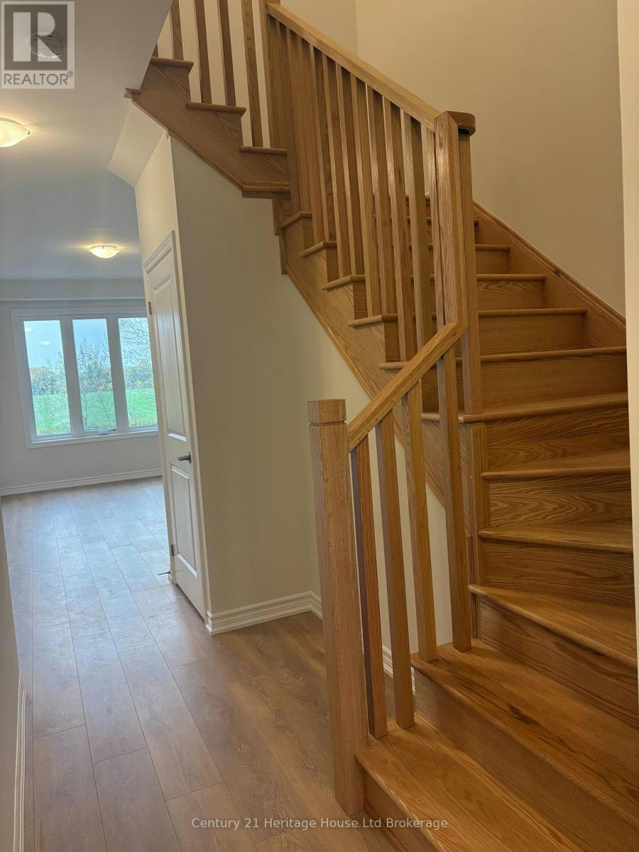 1058 Periwinkle Crescent, Woodstock, ON, N4S 7W2 - 13