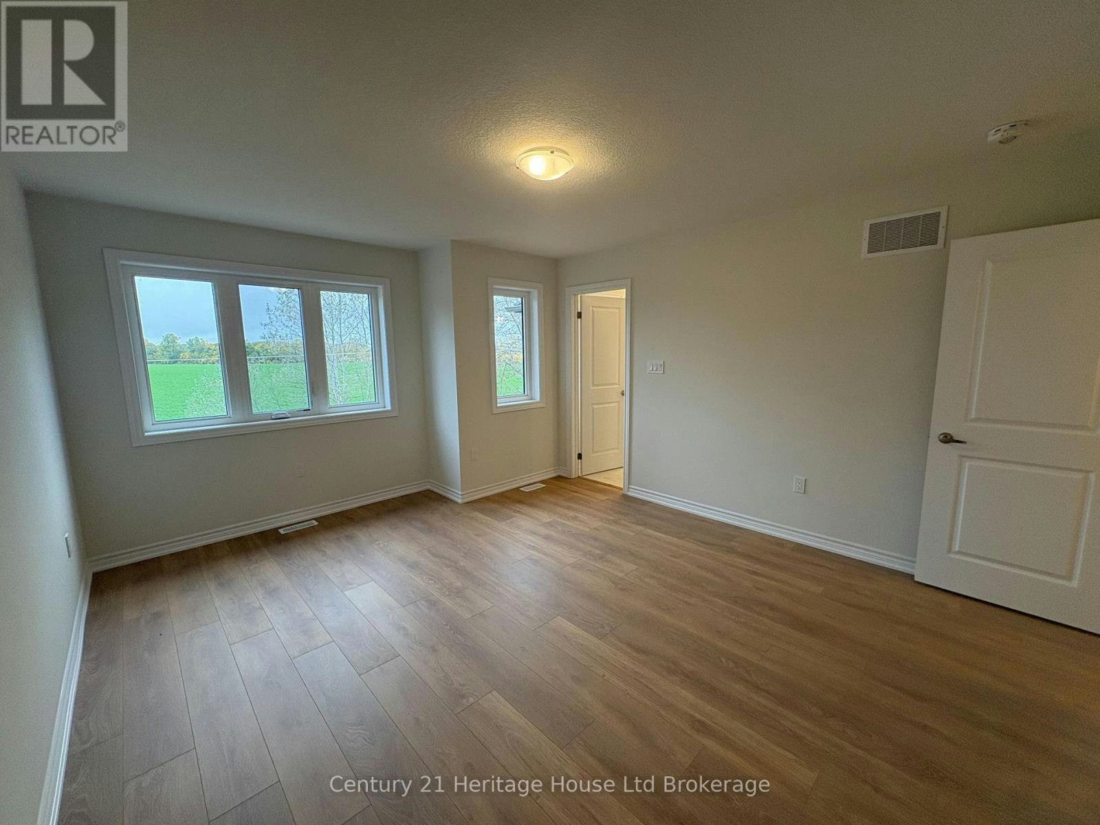 1058 Periwinkle Crescent, Woodstock, ON, N4S 7W2 - 18