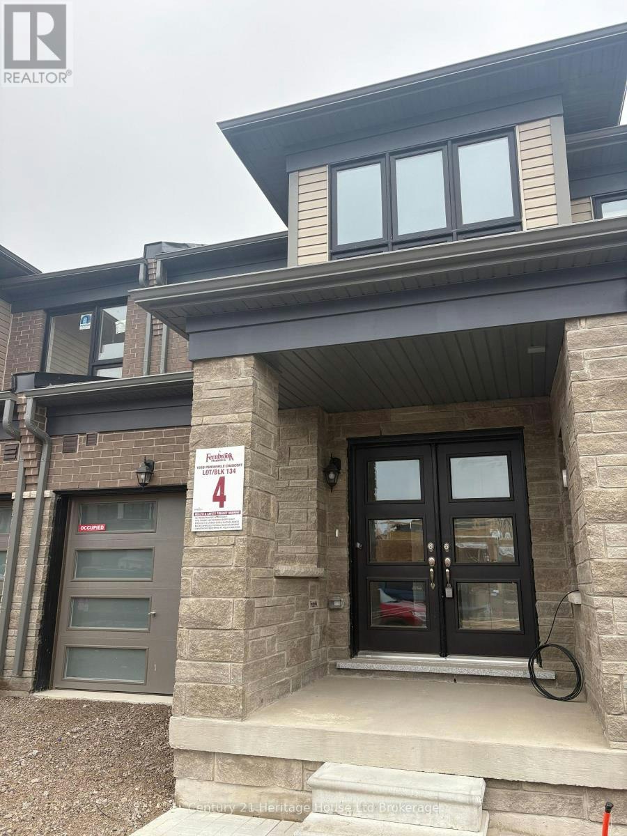 1058 Periwinkle Crescent, Woodstock, ON, N4S 7W2 - 2