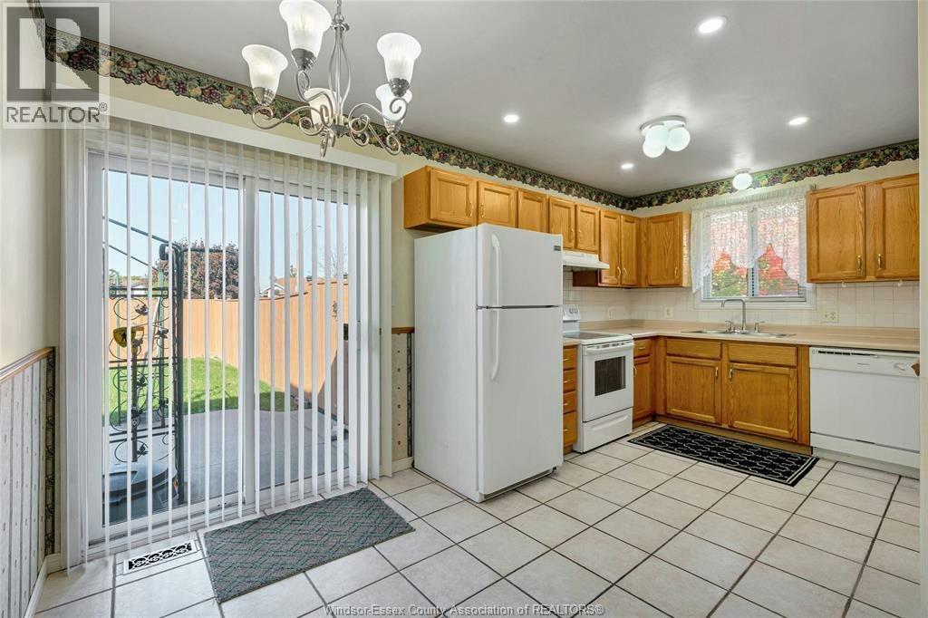 HOUSE-1589 Blairwood Crescent, Windsor, ON, N8W 5N9 - 8