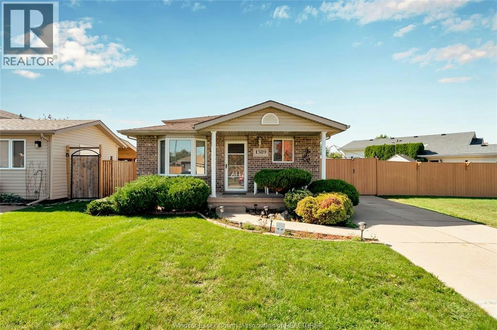 HOUSE-1589 Blairwood Crescent, Windsor, ON, N8W 5N9