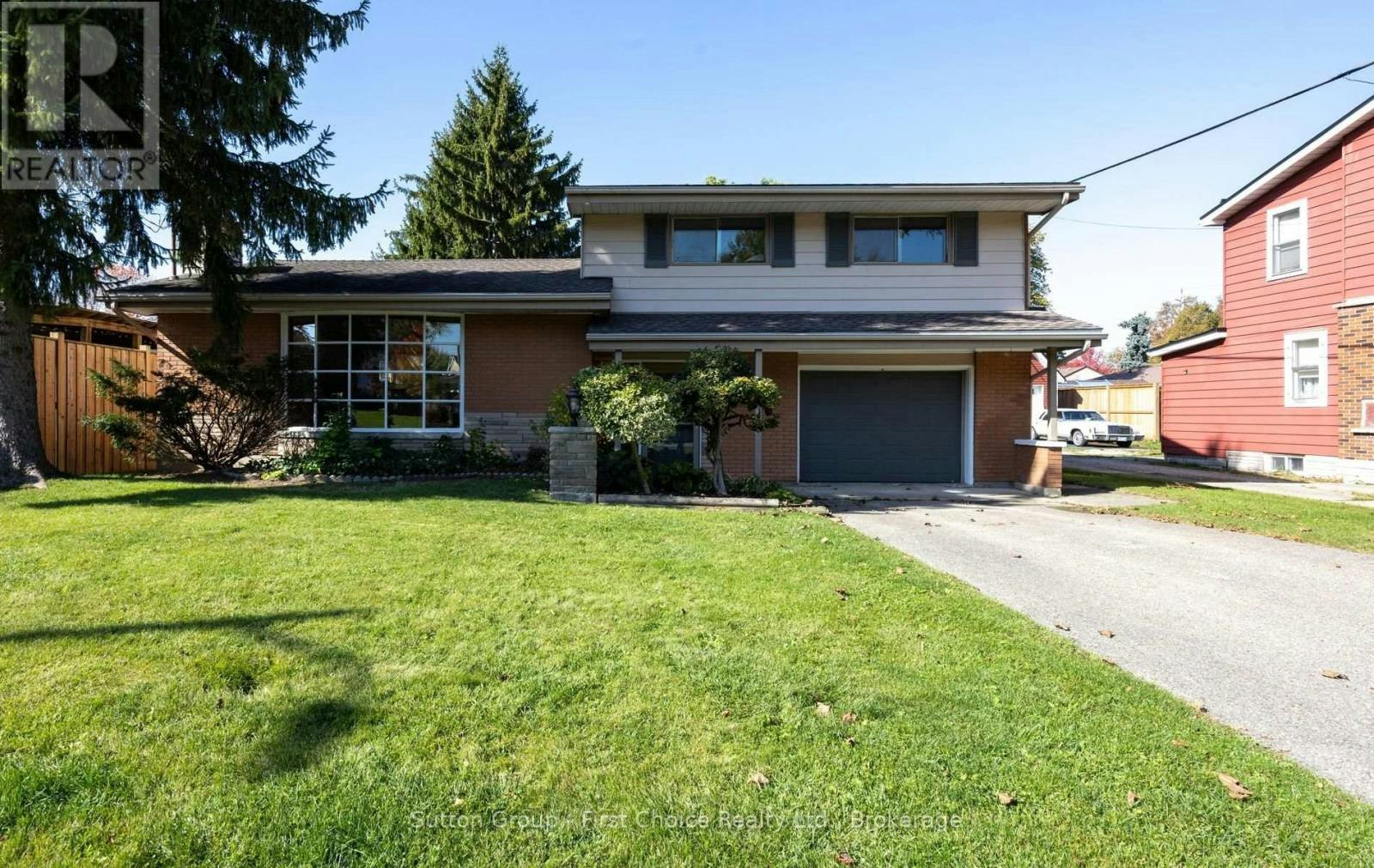 12 Mcculloch Street, Stratford, ON, N5A 2V7