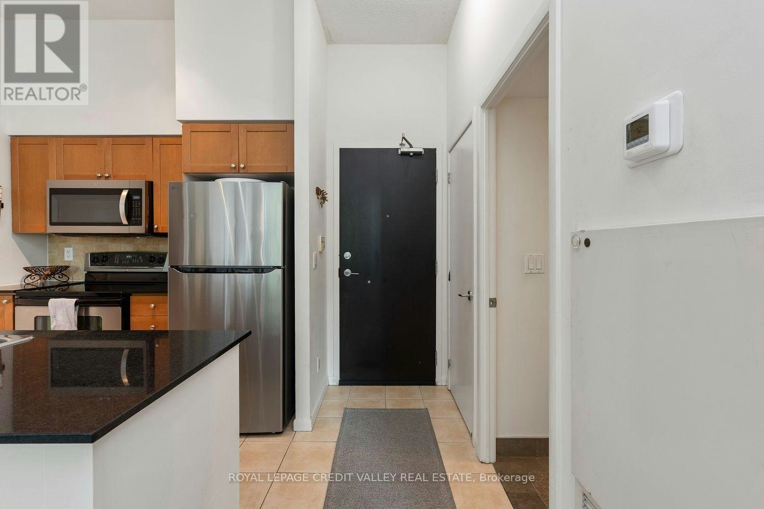 123-231 Fort York Boulevard, Toronto, ON, M5V 1B2 - 3