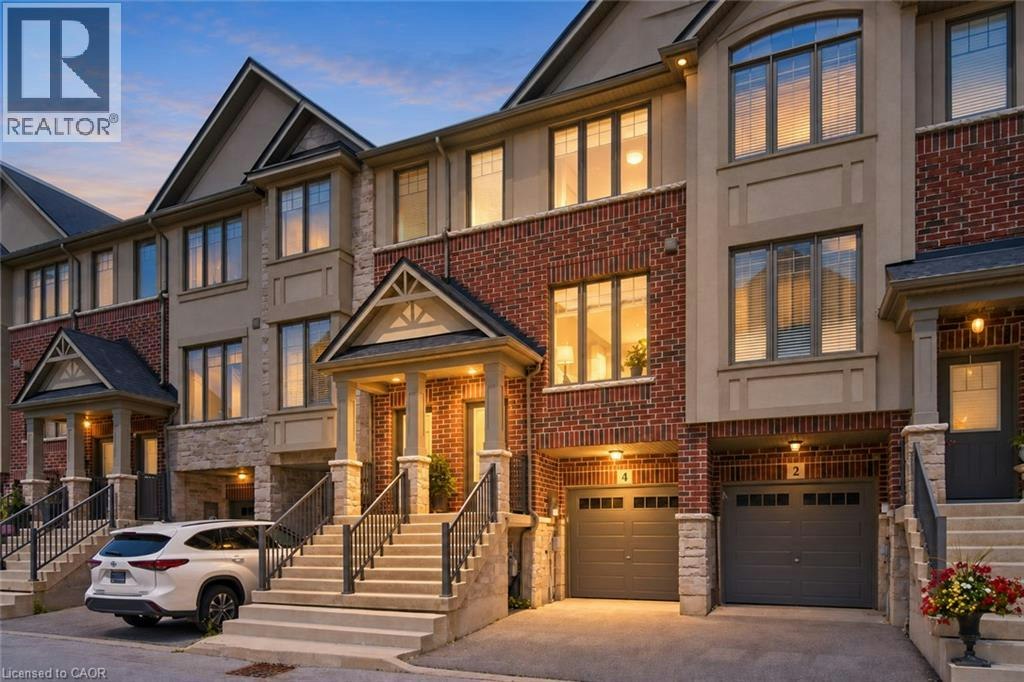 4 Could Lane, Hamilton, ON, L9G 0H2