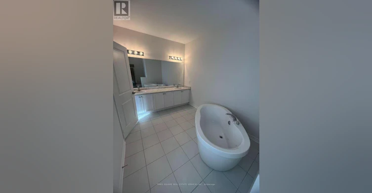 8 O'reilly Street, Whitby, ON, L1P 0N7 - 5