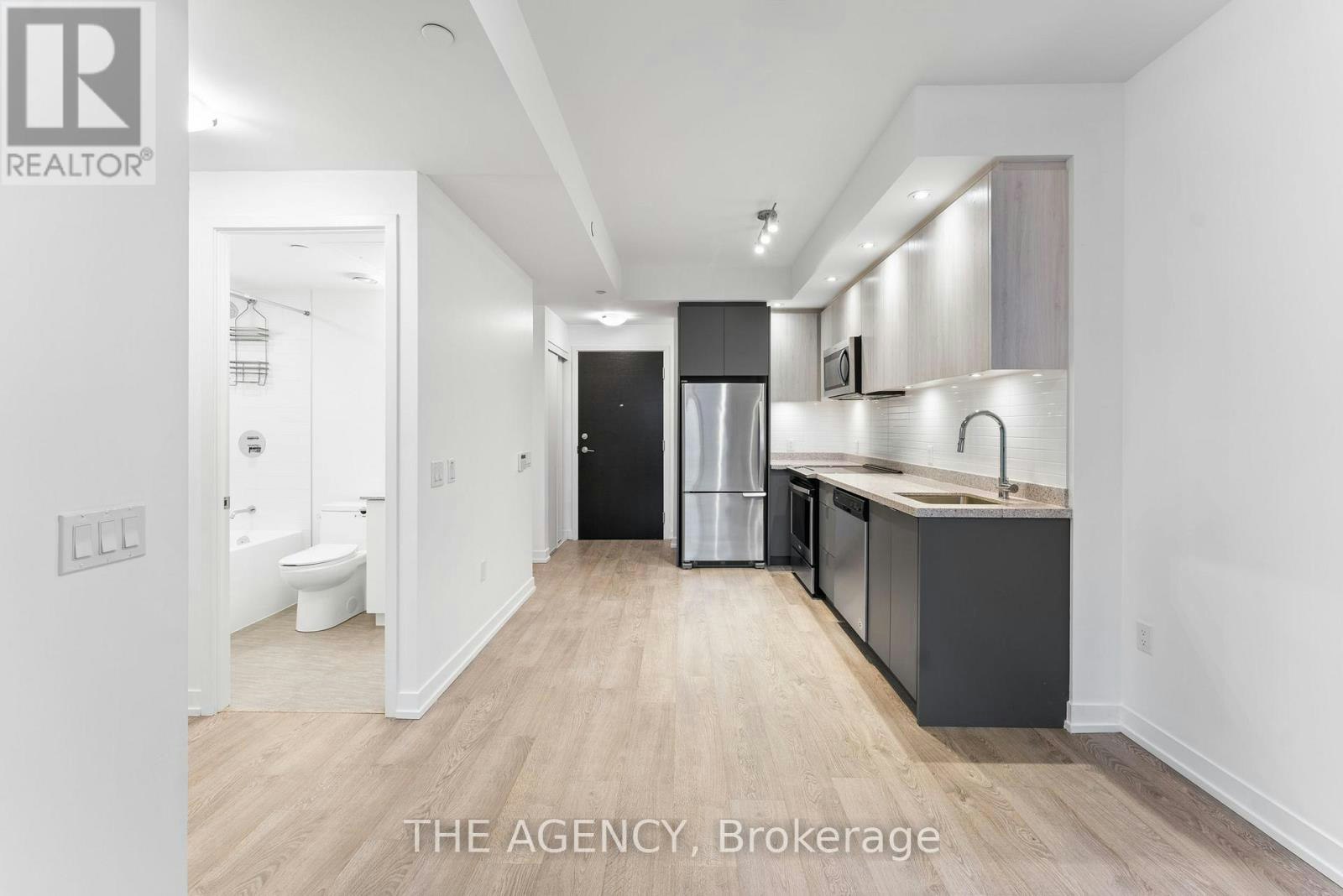 307E-8868 Yonge Street, Richmond Hill, ON, L4C 0T4 - 2