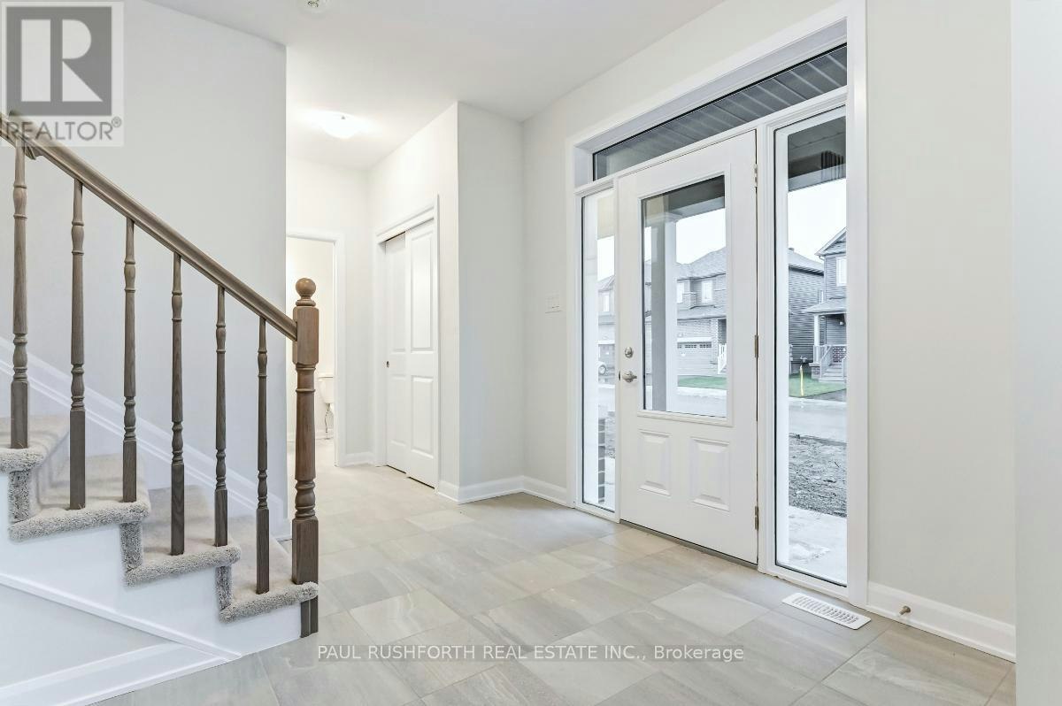11 Fossa Terrace W, Manotick, ON, K2J 6W4 - 4